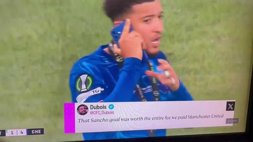 直接攤牌！桑喬賽后在場(chǎng)上煲電話粥，大聲說自己不回曼聯(lián)