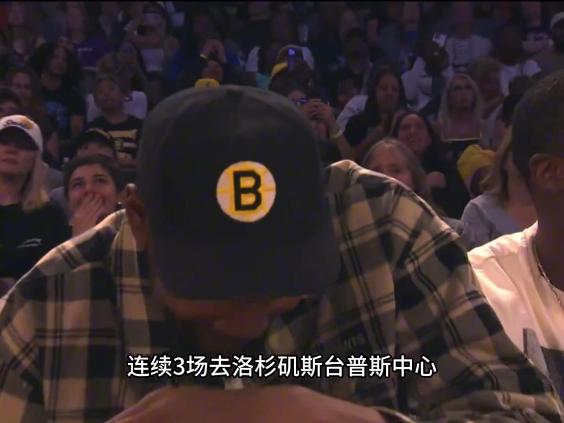 KD凡心大動(dòng)？連續(xù)三場(chǎng)盯梢火花隊(duì)皮衣布林克庫(kù)里‘準(zhǔn)妹夫’上線？